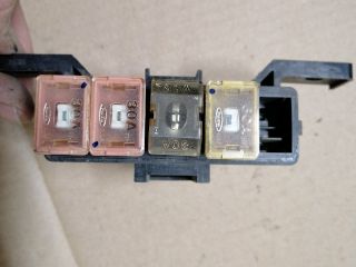 bontott FORD RANGER Biztosítéktábla Motortér