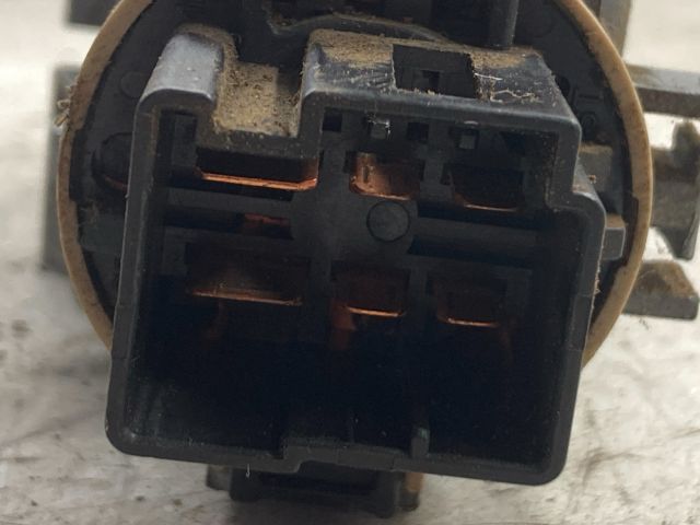 bontott FORD RANGER Gyújtáskapcsoló