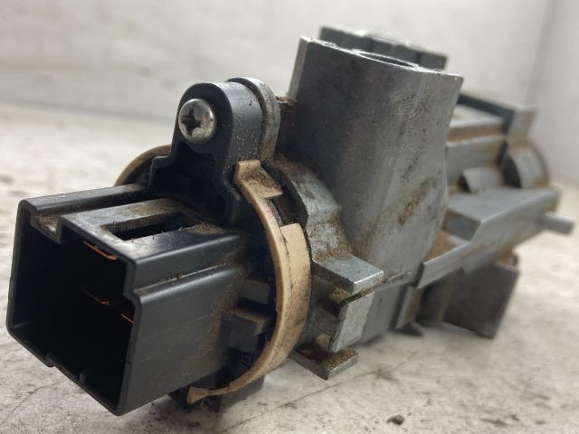 bontott FORD RANGER Gyújtáskapcsoló