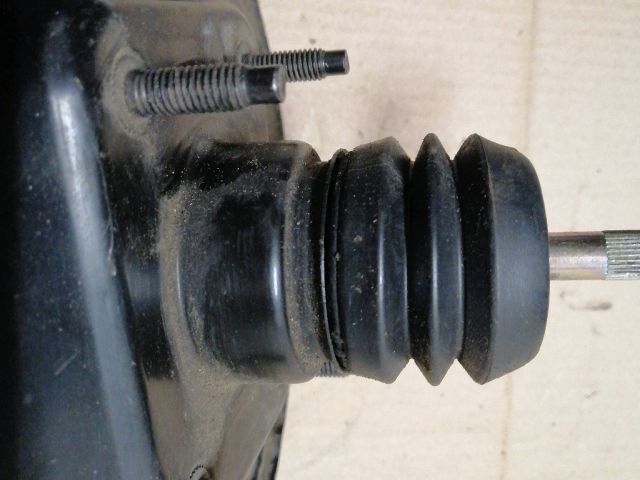 bontott FORD RANGER Fékrásegítő