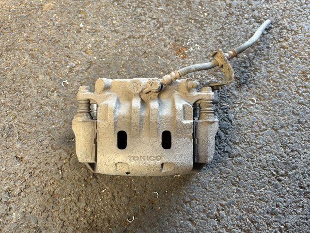 bontott FORD RANGER Jobb első Féknyereg Munkahengerrel