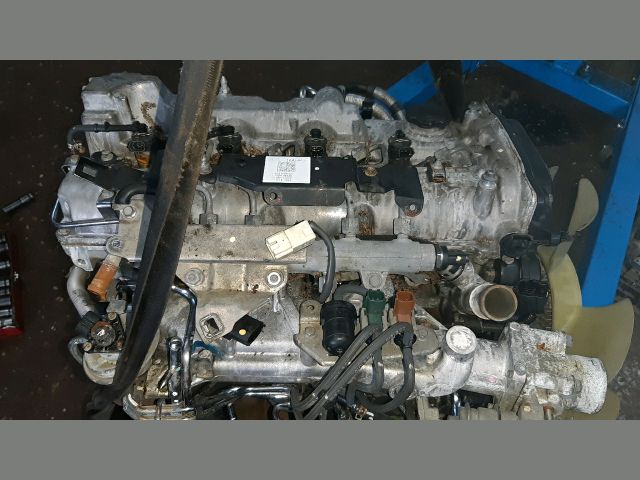 bontott FORD RANGER Motor (Fűzött blokk hengerfejjel)