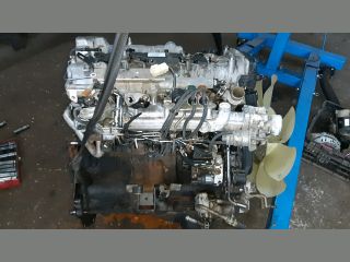 bontott FORD RANGER Motor (Fűzött blokk hengerfejjel)