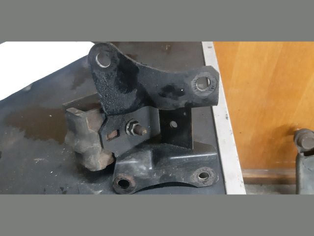 bontott FORD RANGER Motor Tartó Bak Bal