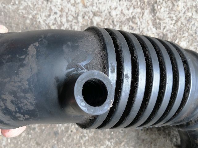 bontott FORD RANGER Légbeömlő Cső