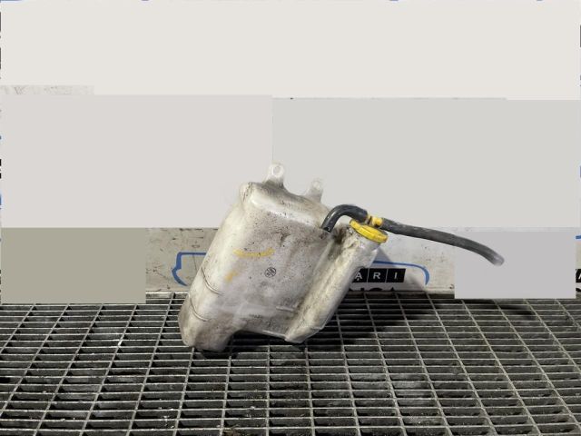 bontott FORD RANGER Kiegyenlítő Tartály