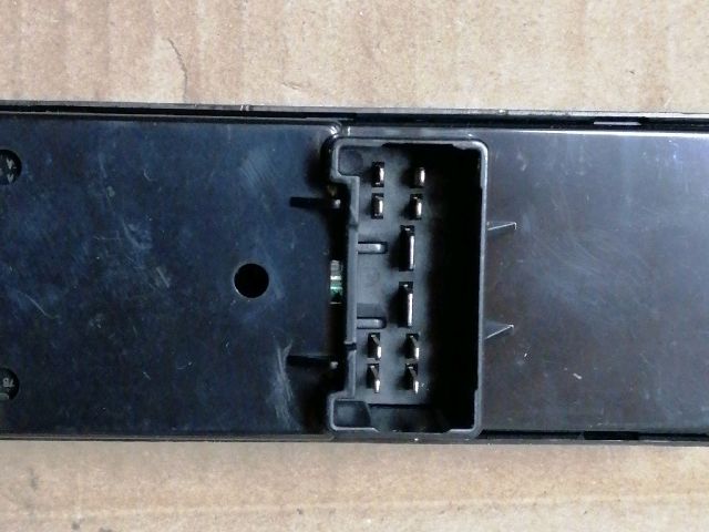 bontott FORD RANGER Ablakemelő Kapcsoló Négyes / Kettes