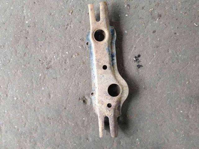 bontott FORD RANGER Alsó Kereszttartó