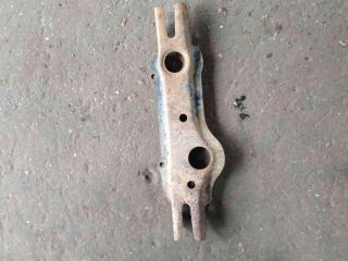 bontott FORD RANGER Alsó Kereszttartó