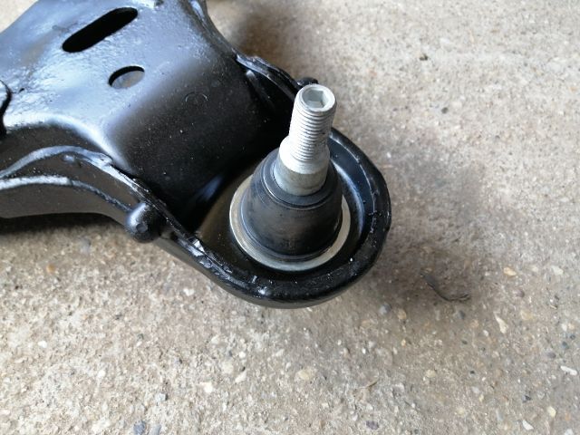 bontott FORD RANGER Bal első Alsó Lengőkar