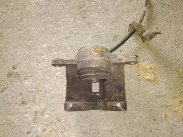 bontott FORD RANGER Bal első Féknyereg Munkahengerrel