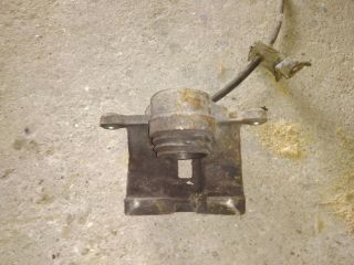 bontott FORD RANGER Bal első Féknyereg Munkahengerrel