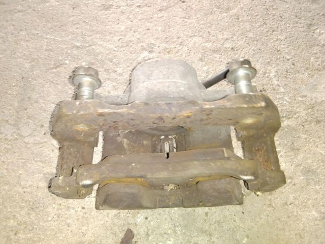 bontott FORD RANGER Bal első Féknyereg Munkahengerrel