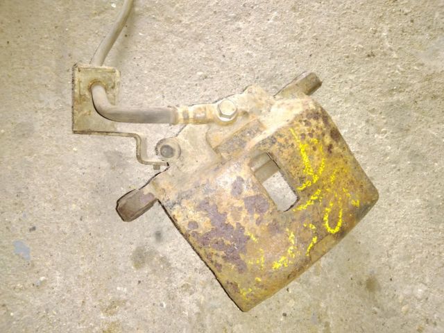 bontott FORD RANGER Bal első Féknyereg Munkahengerrel