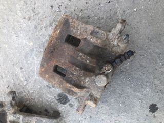 bontott FORD RANGER Bal első Féknyereg Munkahengerrel