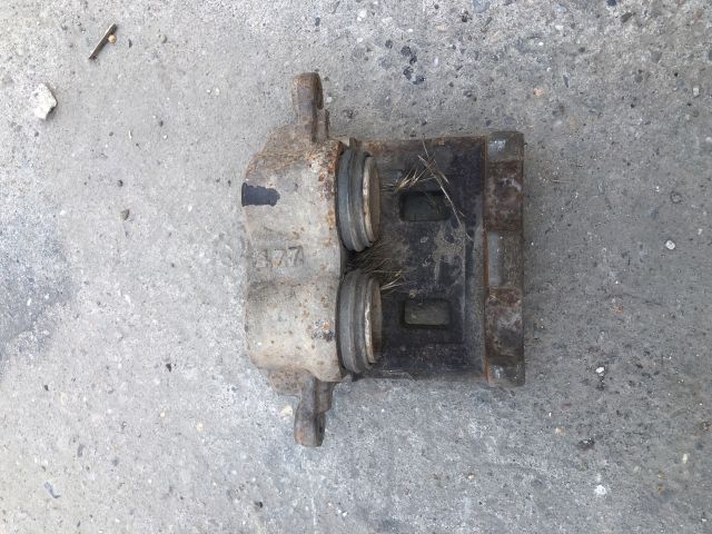 bontott FORD RANGER Bal első Féknyereg Munkahengerrel