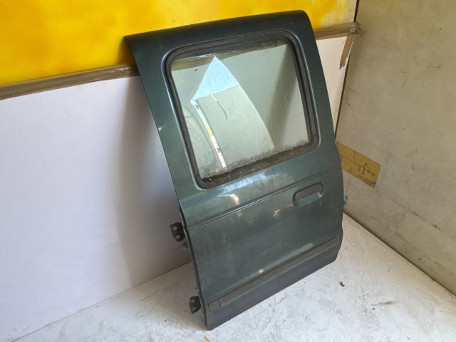 bontott FORD RANGER Bal hátsó Ajtó (Részeivel)