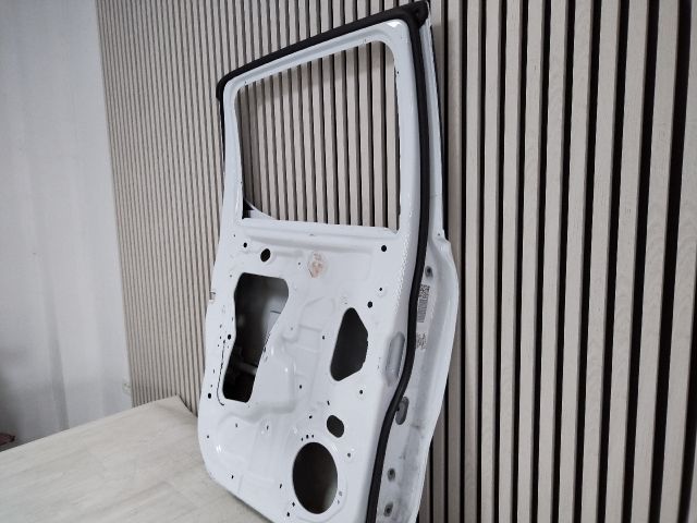 bontott FORD RANGER Bal hátsó Ajtó (Üres lemez)