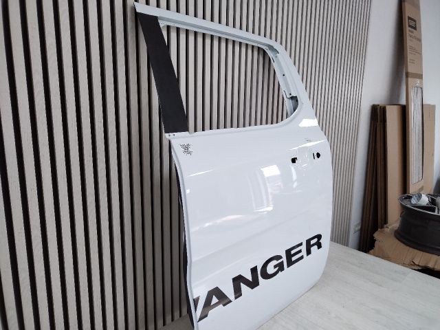 bontott FORD RANGER Bal hátsó Ajtó (Üres lemez)