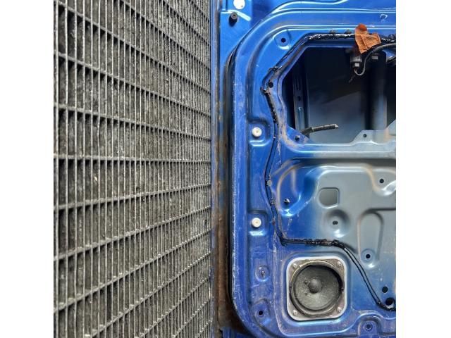 bontott FORD RANGER Bal hátsó Ajtó (Üres lemez)