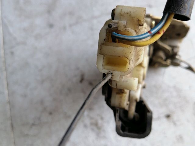 bontott FORD RANGER Bal hátsó Ajtózár