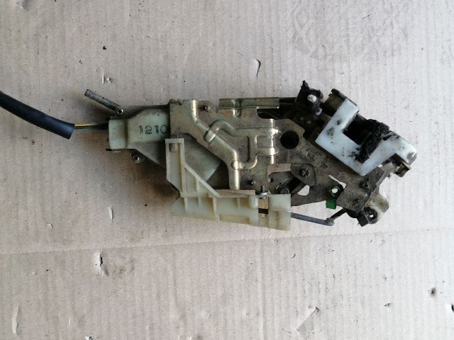 bontott FORD RANGER Bal hátsó Ajtózár