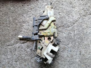 bontott FORD RANGER Bal hátsó Ajtózár