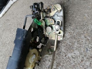 bontott FORD RANGER Bal hátsó Ajtózár