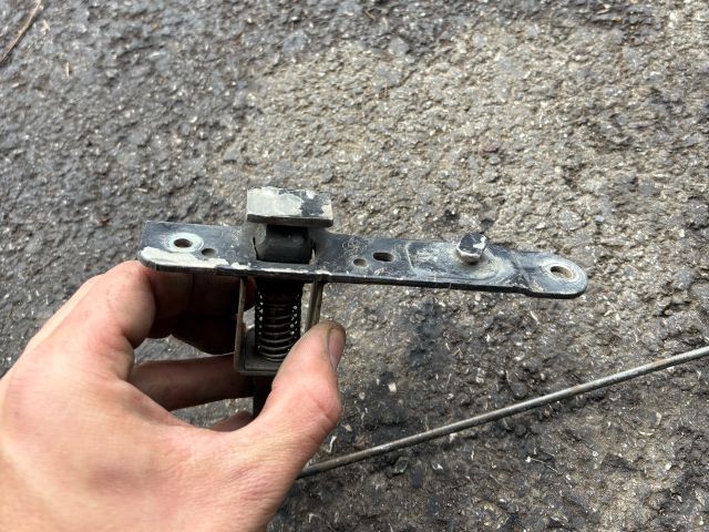 bontott FORD RANGER Bal hátsó Ajtózár