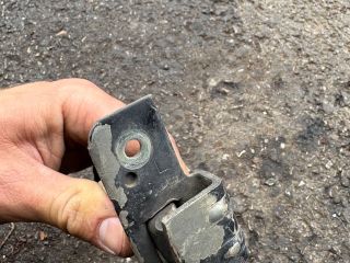 bontott FORD RANGER Bal hátsó Ajtózár