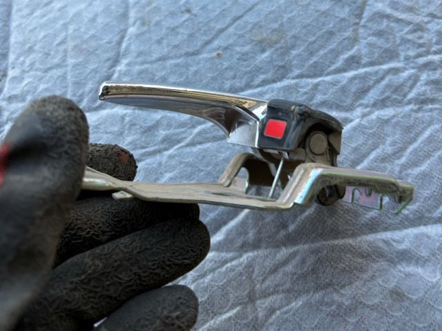 bontott FORD RANGER Bal hátsó Belső Kilincs