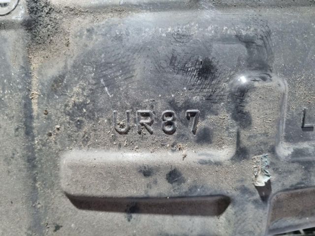 bontott FORD RANGER Bal hátsó Dobbetét (Kerékjárati, Műanyag)