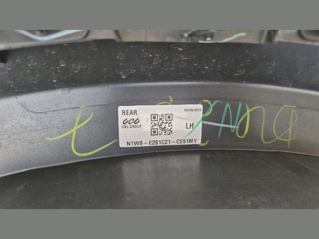 bontott FORD RANGER Bal hátsó Sárvédő Szélesítő