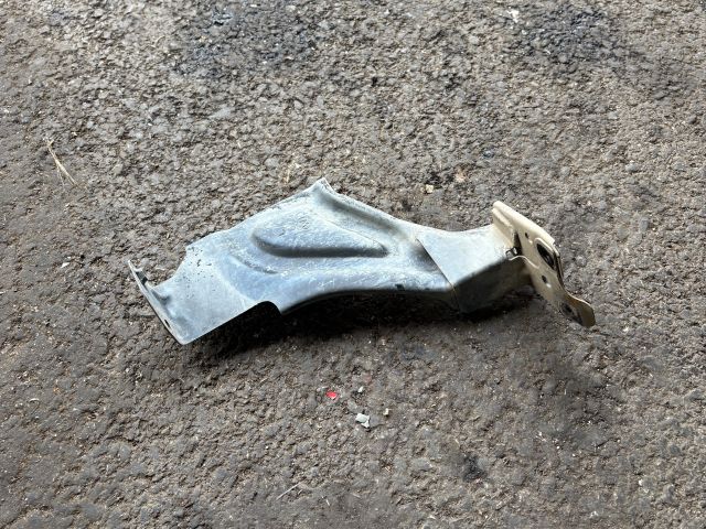 bontott FORD RANGER Bal Hűtő Légterelő