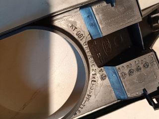 bontott FORD RANGER Bal Ködlámpa Rács