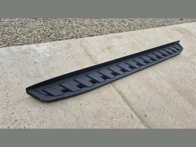 bontott FORD RANGER Bal Küszöb