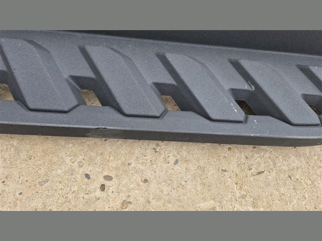 bontott FORD RANGER Bal Küszöb