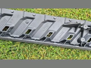 bontott FORD RANGER Bal Küszöb