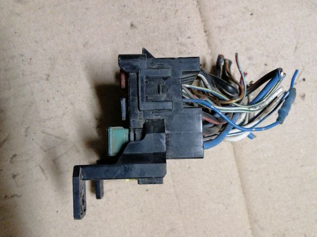 bontott FORD RANGER Biztosítéktábla Utastér