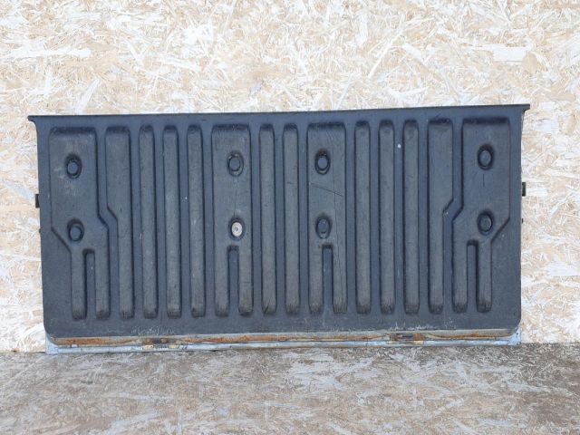 bontott FORD RANGER Csomagtérajtó (Részeivel)