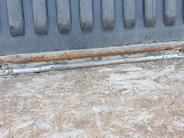 bontott FORD RANGER Csomagtérajtó (Részeivel)