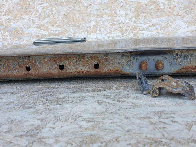 bontott FORD RANGER Csomagtérajtó (Részeivel)