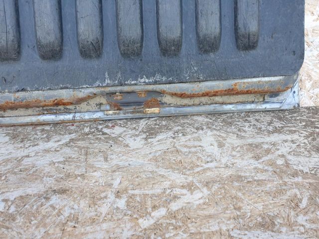 bontott FORD RANGER Csomagtérajtó (Részeivel)