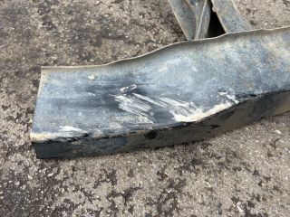 bontott FORD RANGER Első Lökhárító Merevítő (Fém)