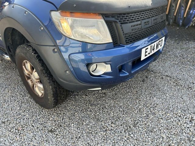 bontott FORD RANGER Első Lökhárító (Üresen)