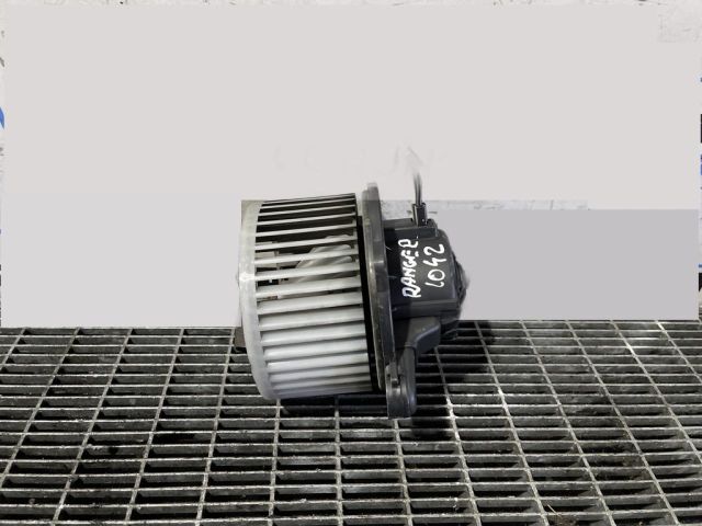 bontott FORD RANGER Fűtőmotor (Klímás)