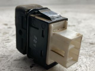 bontott FORD RANGER Hátsó Ködzárófény Kapcsoló