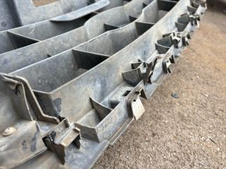 bontott FORD RANGER Hűtőrács