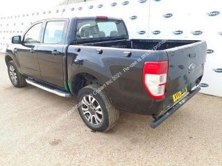 bontott FORD RANGER Jobb B Oszlop Burkolat