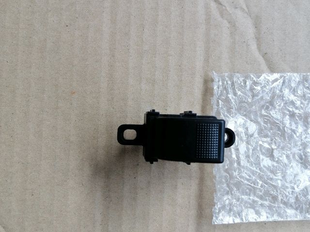 bontott FORD RANGER Jobb első Ablakemelő Kapcsoló